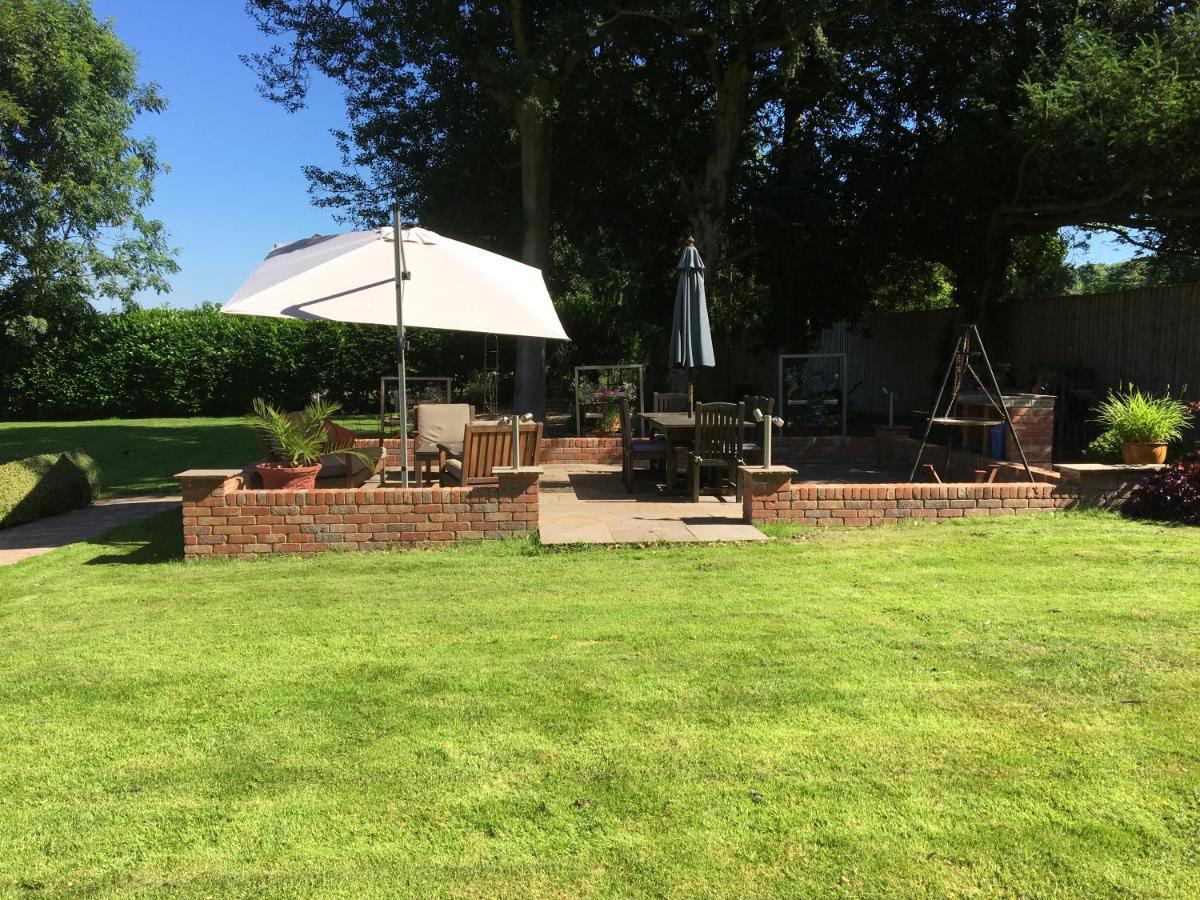 Crossways Self-Catering Cottage - Self Contained East Ravendale エクステリア 写真