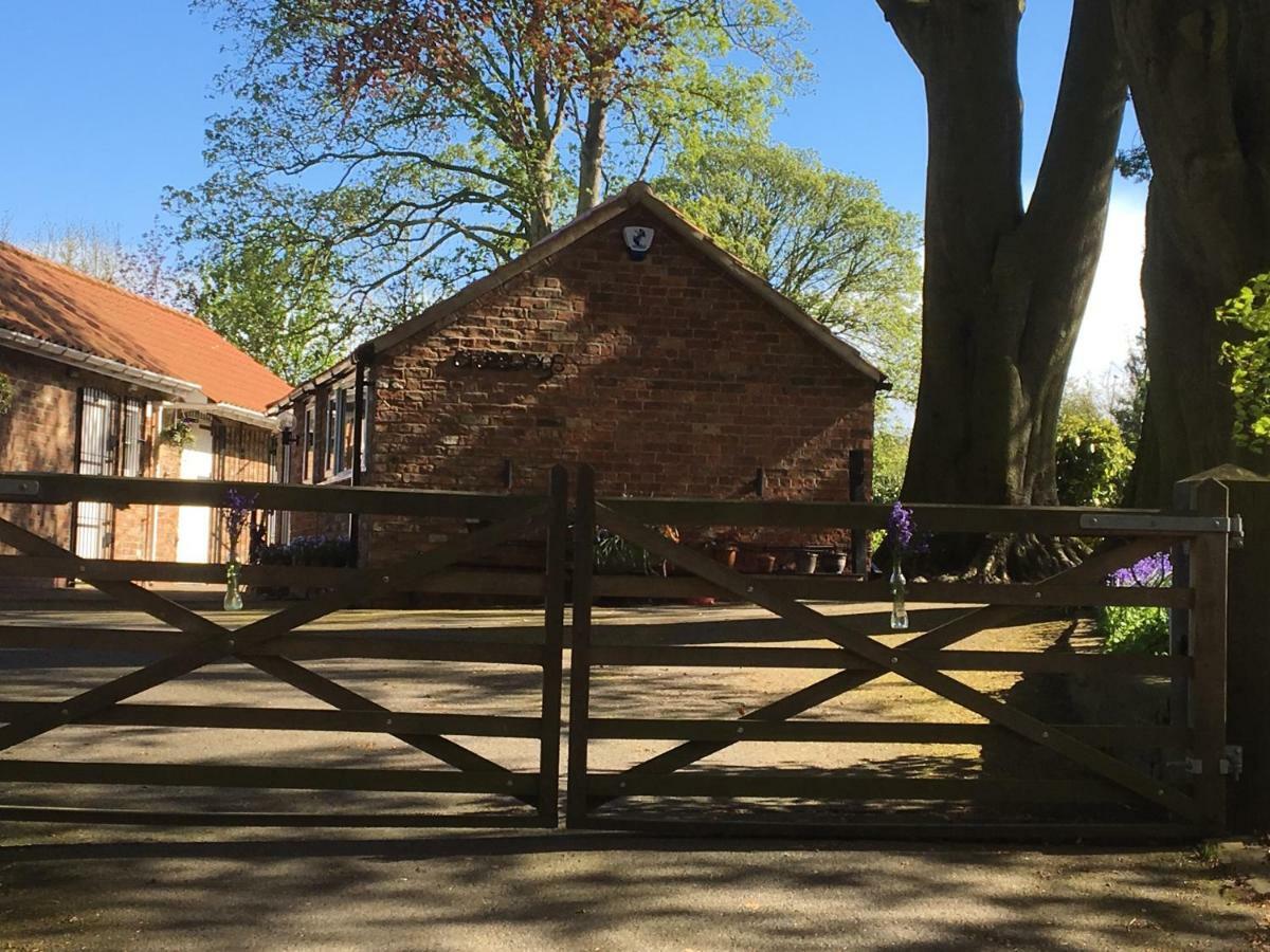 Crossways Self-Catering Cottage - Self Contained East Ravendale エクステリア 写真