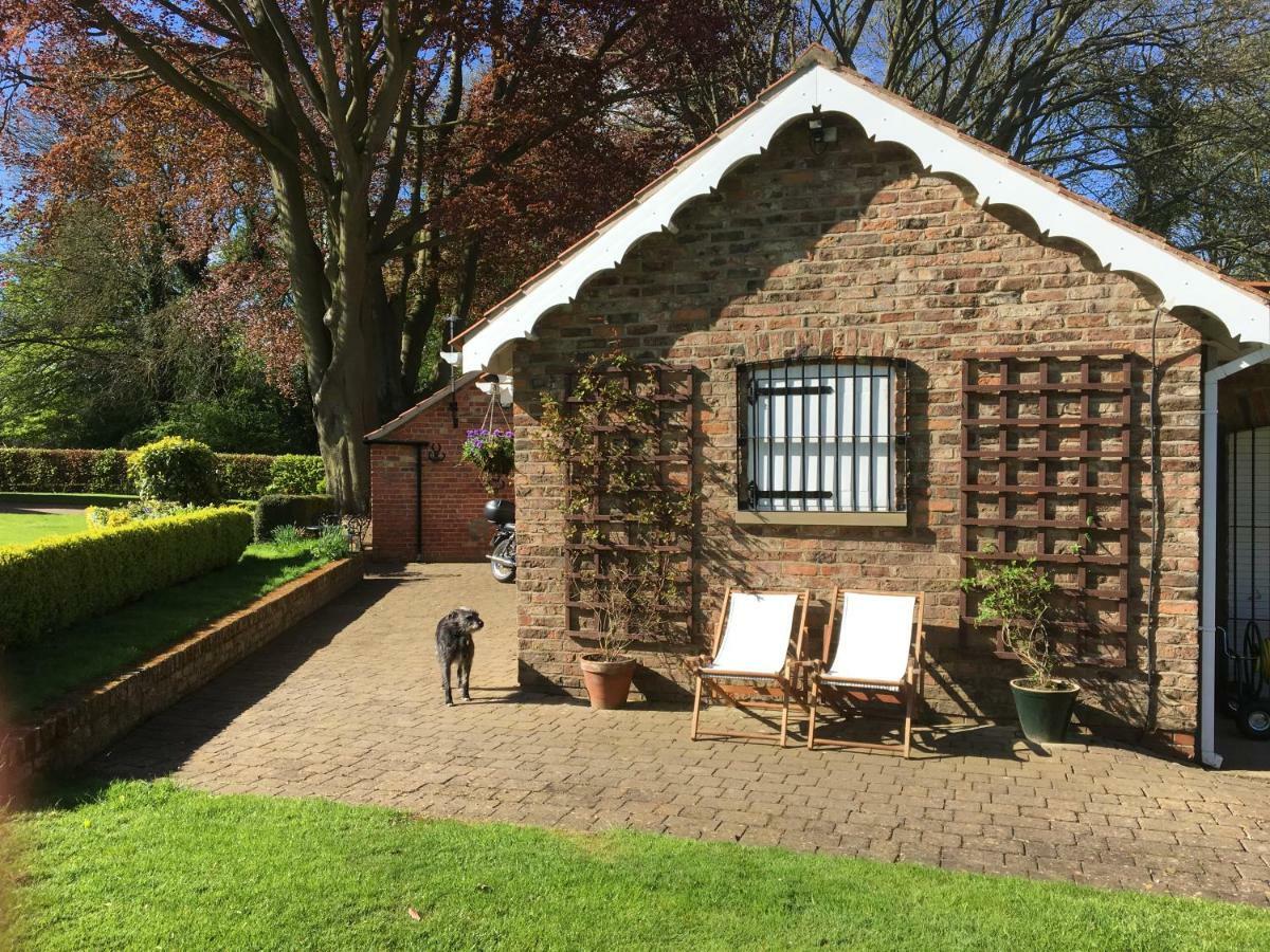 Crossways Self-Catering Cottage - Self Contained East Ravendale エクステリア 写真
